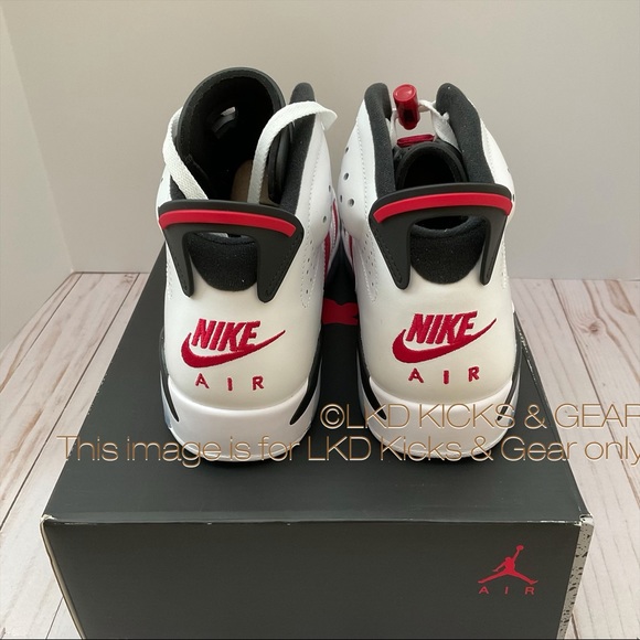 Air Jordan 6 Retro Carmine (2021) - Picture 4 of 9